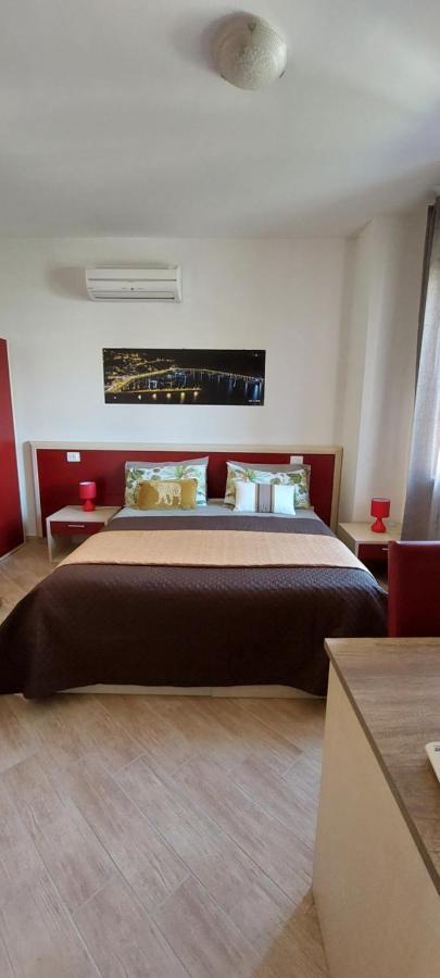 B&B New Acropolis อากรอโปลี ภายนอก รูปภาพ
